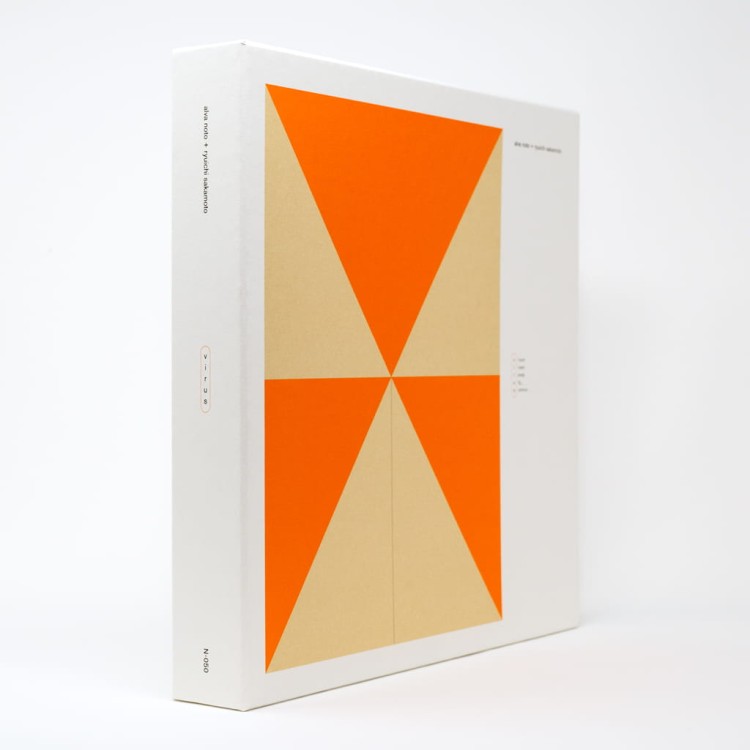 Alva Noto + Ryuichi Sakamoto - V.I.R.U.S. [BOX]