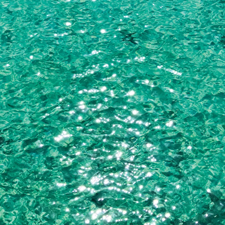 Aus Isoda - Interwoven