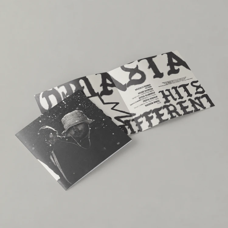 Omasta – Hits Different [Winyl]